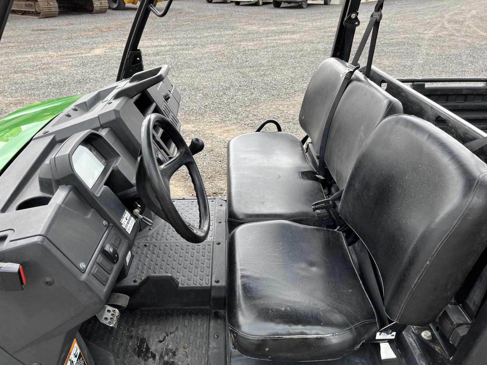 ./imagenes/INVOICE/2019/18254/JOHN DEERE XUV835E (3).JPG